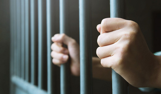 Does Welfare Reduce Crime? welfare and crime 9 1
